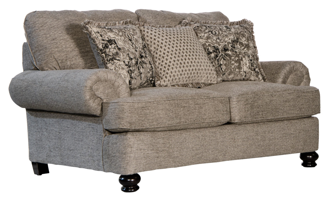 Freemont Loveseat